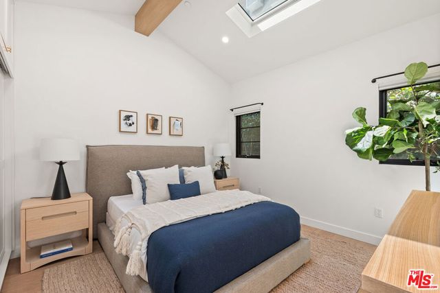 7719 Lexington Avenue, West Hollywood, CA 90046