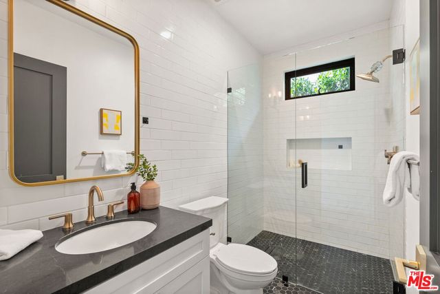 7719 Lexington Avenue, West Hollywood, CA 90046