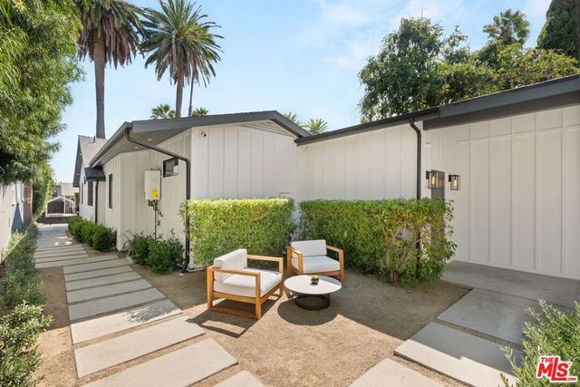 7719 Lexington Avenue, West Hollywood, CA 90046