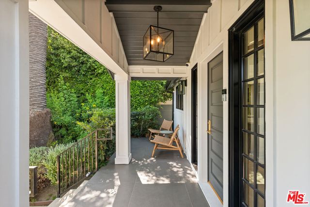 7719 Lexington Avenue, West Hollywood, CA 90046