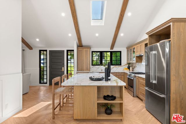 7719 Lexington Avenue, West Hollywood, CA 90046