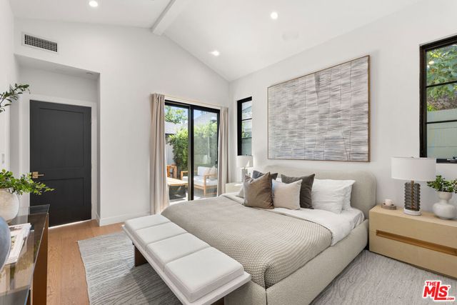 7719 Lexington Avenue, West Hollywood, CA 90046