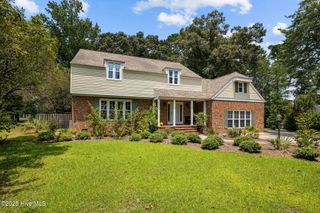 327 Plantation Drive, New Bern, NC 28562