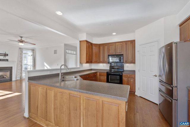 2053 RIDGETOP DR, Charlottesville, VA 22903
