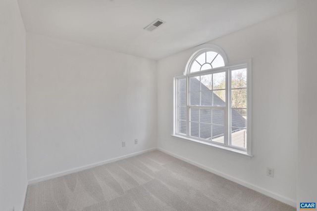 2053 RIDGETOP DR, Charlottesville, VA 22903