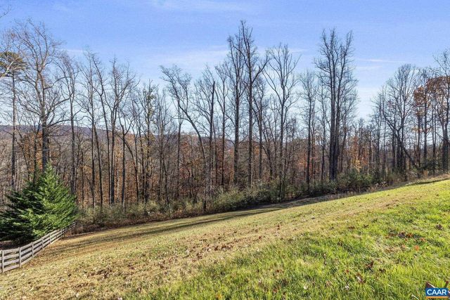 2053 RIDGETOP DR, Charlottesville, VA 22903