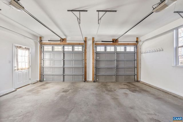 2053 RIDGETOP DR, Charlottesville, VA 22903