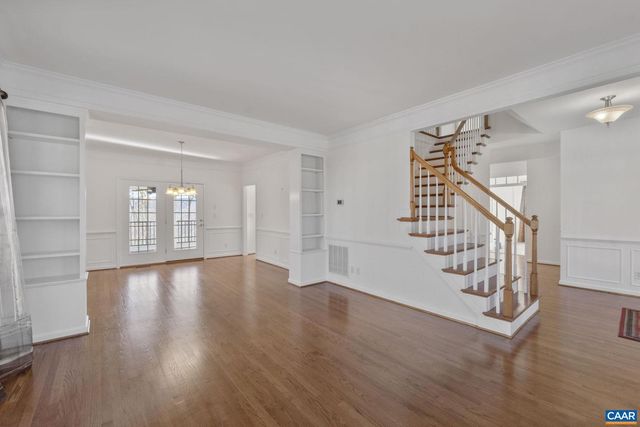 2053 RIDGETOP DR, Charlottesville, VA 22903