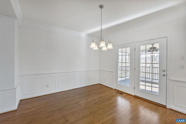 2053 RIDGETOP DR, Charlottesville, VA 22903