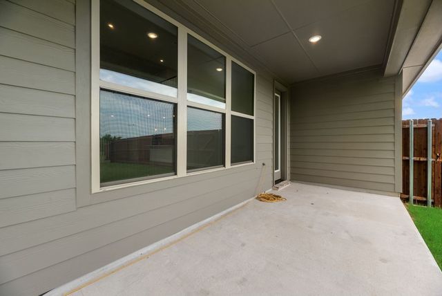 1080 Birdie Street, Gunter, TX 75058