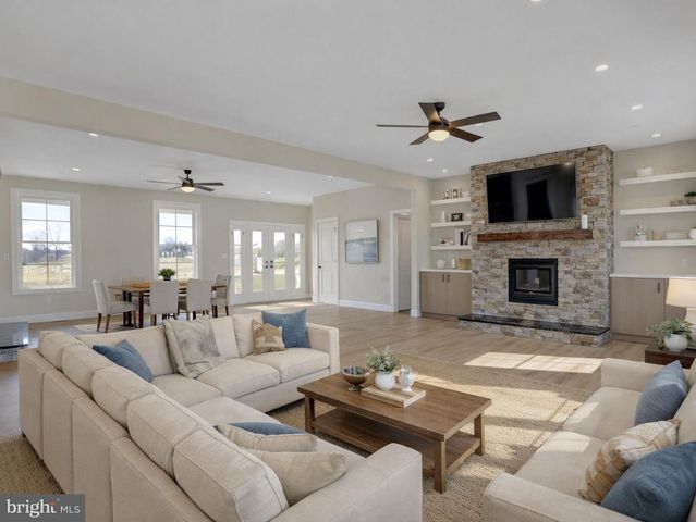 3542 REVOLEA BEACH RD, Middle River, MD 21220