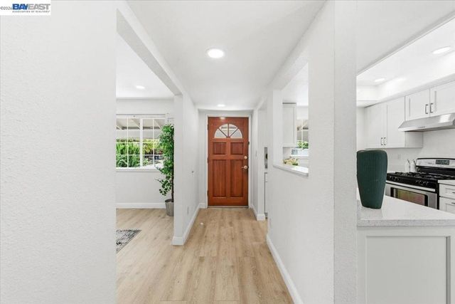 6235 Roslin Ct, Pleasanton, CA 94588
