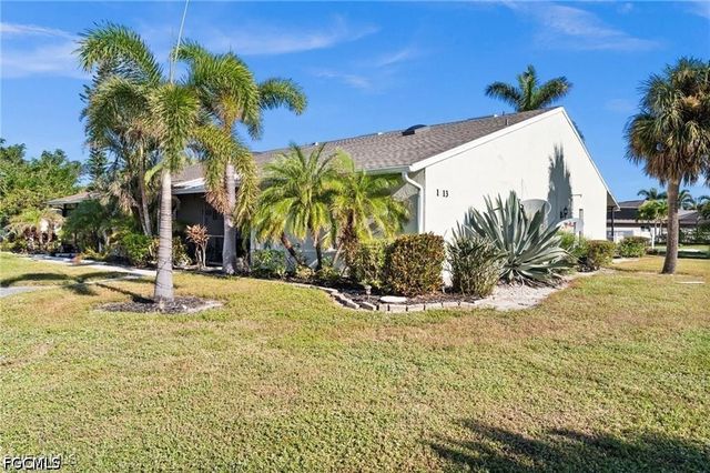 223 SE 45th ST, Cape Coral, FL 33904