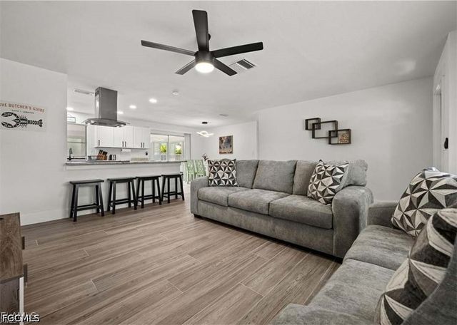 223 SE 45th ST, Cape Coral, FL 33904