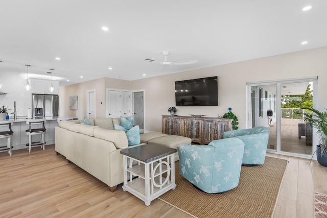 2125 Avenue H, Marathon, FL 33050