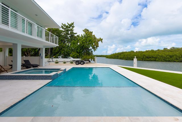 2125 Avenue H, Marathon, FL 33050