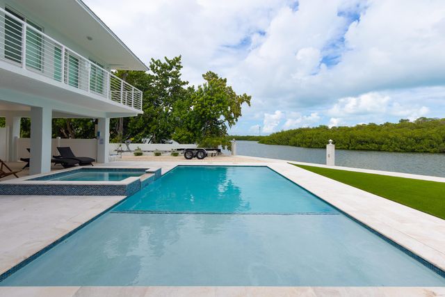 2125 Avenue H, Marathon, FL 33050