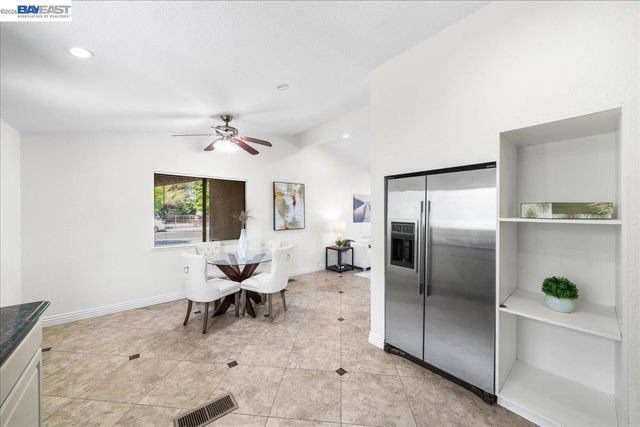 2170 Ralmar Ave, East Palo Alto, CA 94303