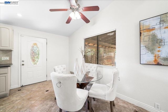 2170 Ralmar Ave, East Palo Alto, CA 94303