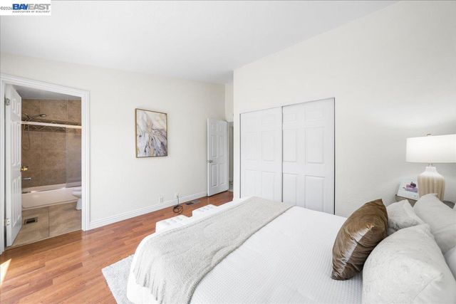 2170 Ralmar Ave, East Palo Alto, CA 94303