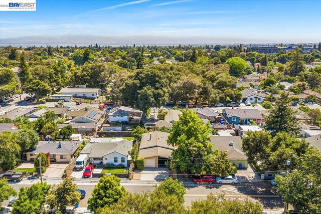 2170 Ralmar Ave, East Palo Alto, CA 94303