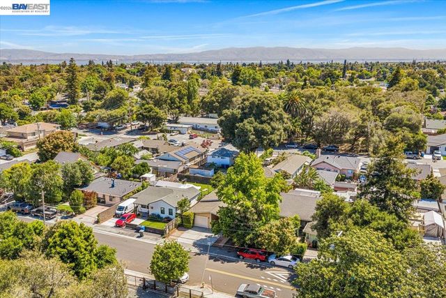 2170 Ralmar Ave, East Palo Alto, CA 94303