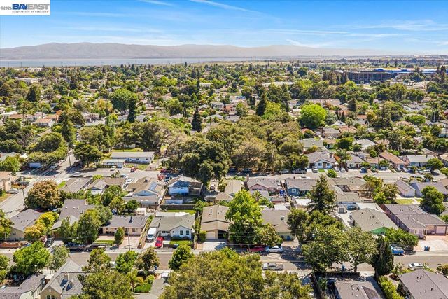 2170 Ralmar Ave, East Palo Alto, CA 94303