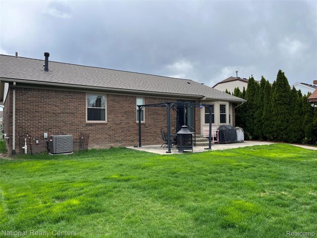 15719 Golden Drive, Macomb Township, MI 48044