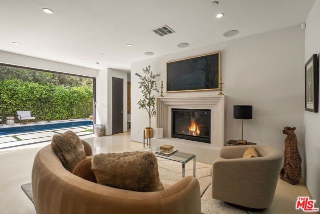 1884 Laurel Canyon Road, Los Angeles, CA 90046