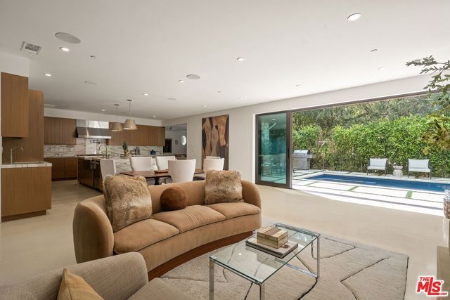 1884 Laurel Canyon Road, Los Angeles, CA 90046