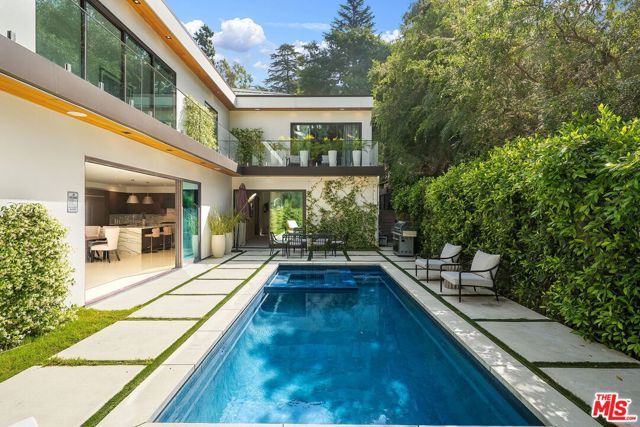 1884 Laurel Canyon Road, Los Angeles, CA 90046