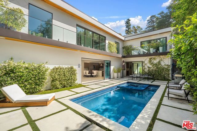 1884 Laurel Canyon Road, Los Angeles, CA 90046