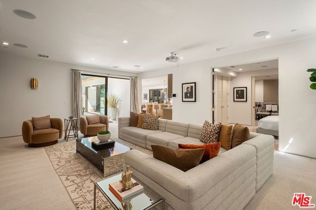 1884 Laurel Canyon Road, Los Angeles, CA 90046