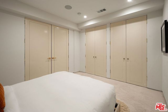 1884 Laurel Canyon Road, Los Angeles, CA 90046