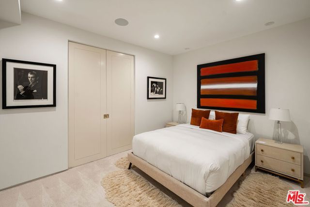 1884 Laurel Canyon Road, Los Angeles, CA 90046