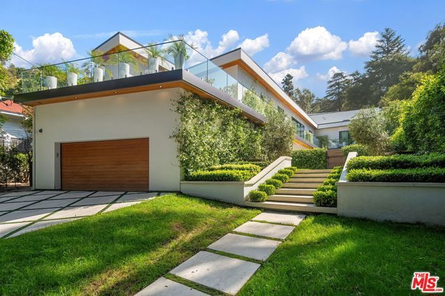 1884 Laurel Canyon Road, Los Angeles, CA 90046