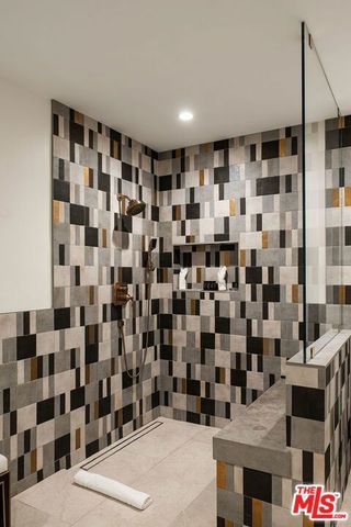 1884 Laurel Canyon Road, Los Angeles, CA 90046