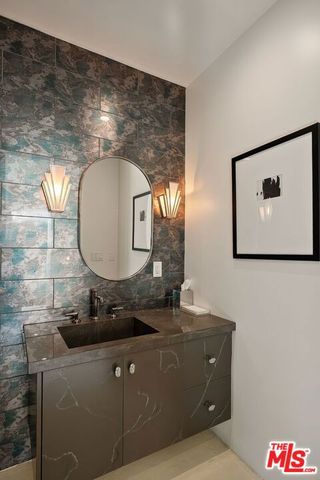 1884 Laurel Canyon Road, Los Angeles, CA 90046