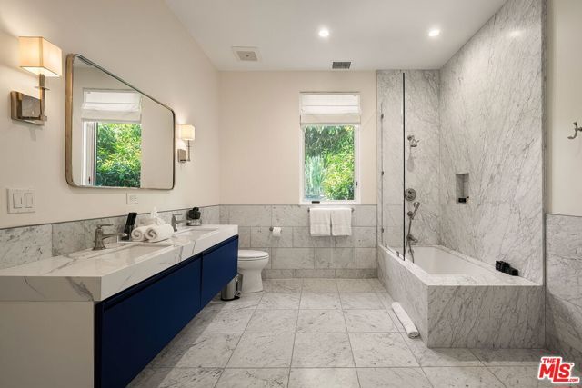 1884 Laurel Canyon Road, Los Angeles, CA 90046