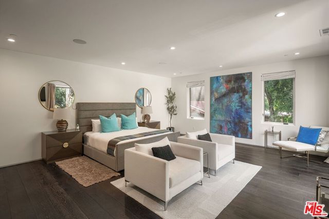 1884 Laurel Canyon Road, Los Angeles, CA 90046