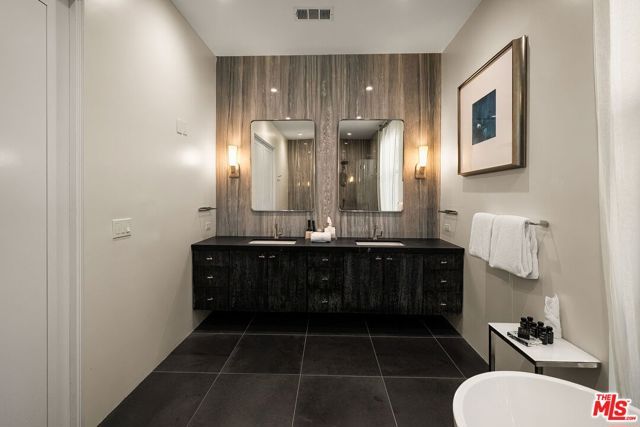 1884 Laurel Canyon Road, Los Angeles, CA 90046