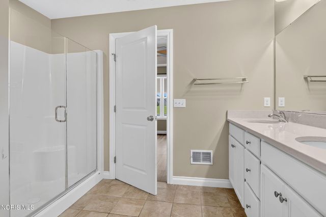 15207 Sunset Maple Drive, Perrysburg, OH 43551