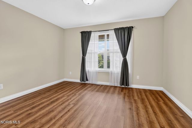 15207 Sunset Maple Drive, Perrysburg, OH 43551