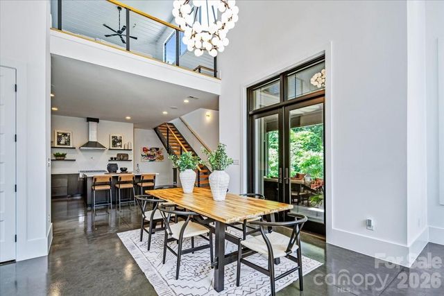 3304 Mar Vista Circle, Charlotte, NC 28209