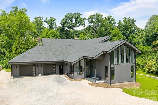 3304 Mar Vista Circle, Charlotte, NC 28209