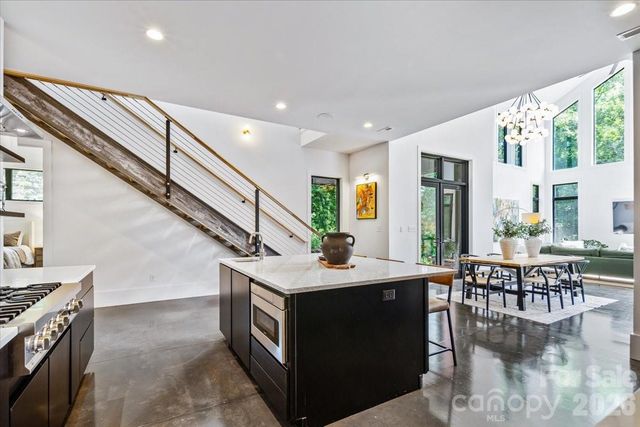 3304 Mar Vista Circle, Charlotte, NC 28209