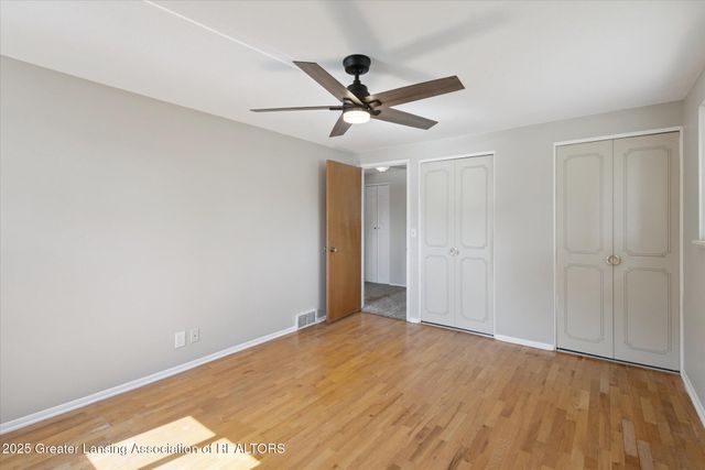 2400 Leon Avenue, Lansing, MI 48906