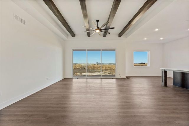 1599 Grayhawk Drive, Basehor, KS 66007