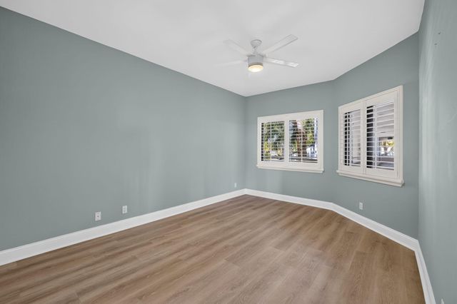 200 Waterway Road 206, Tequesta, FL 33469