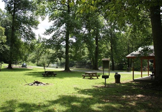 135 Flat Ridge Road, Ellijay, GA 30540